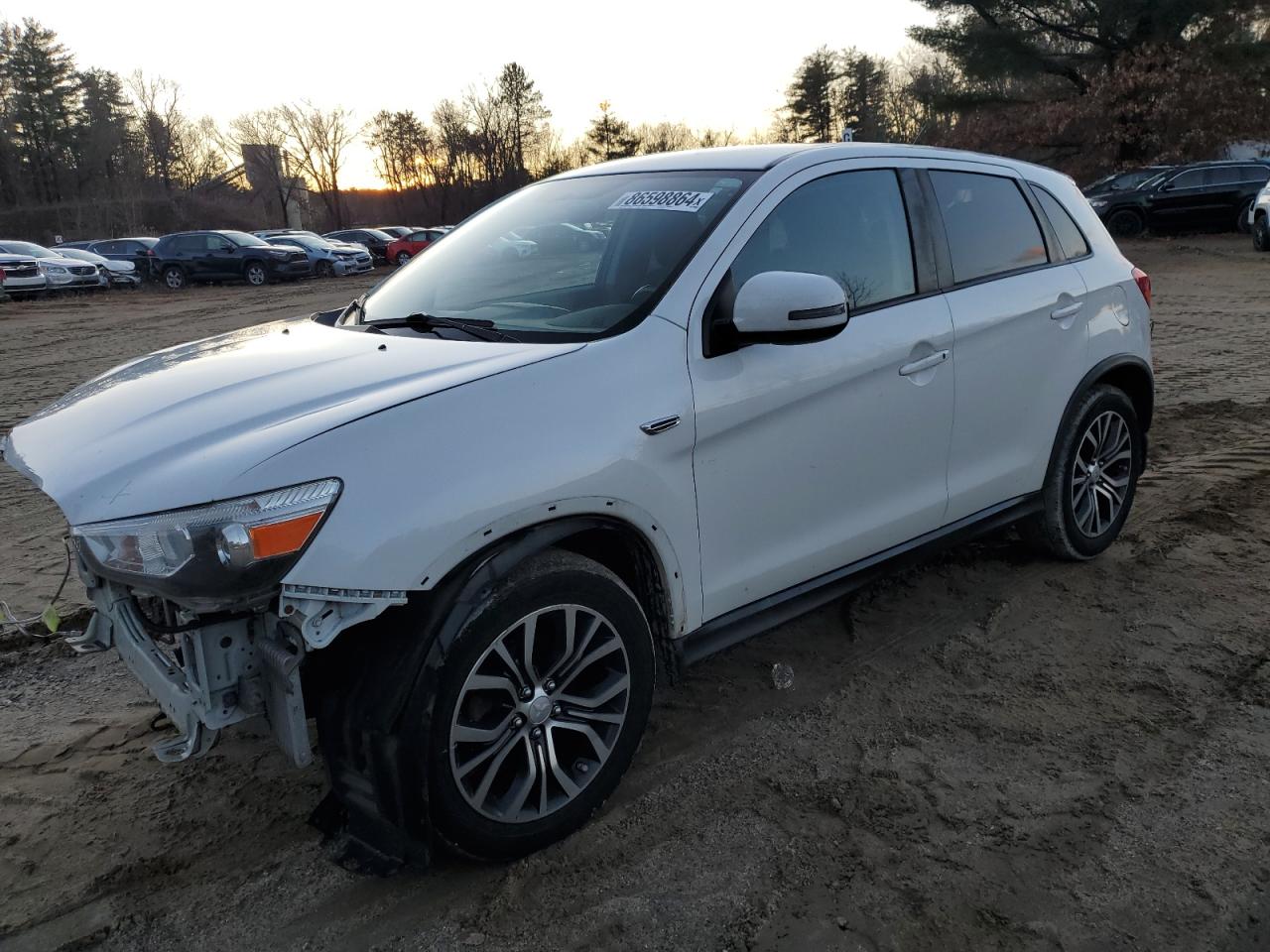 MITSUBISHI OUTLANDER 2016