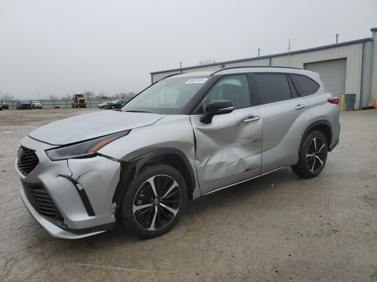 TOYOTA HIGHLANDER 2021