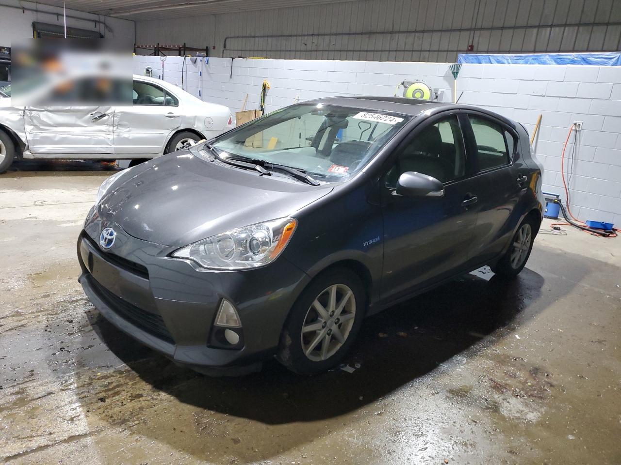 TOYOTA PRIUS C 2013