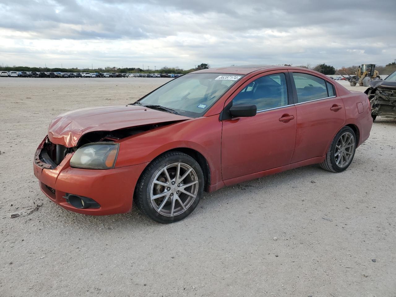 MITSUBISHI GALANT ES 2011