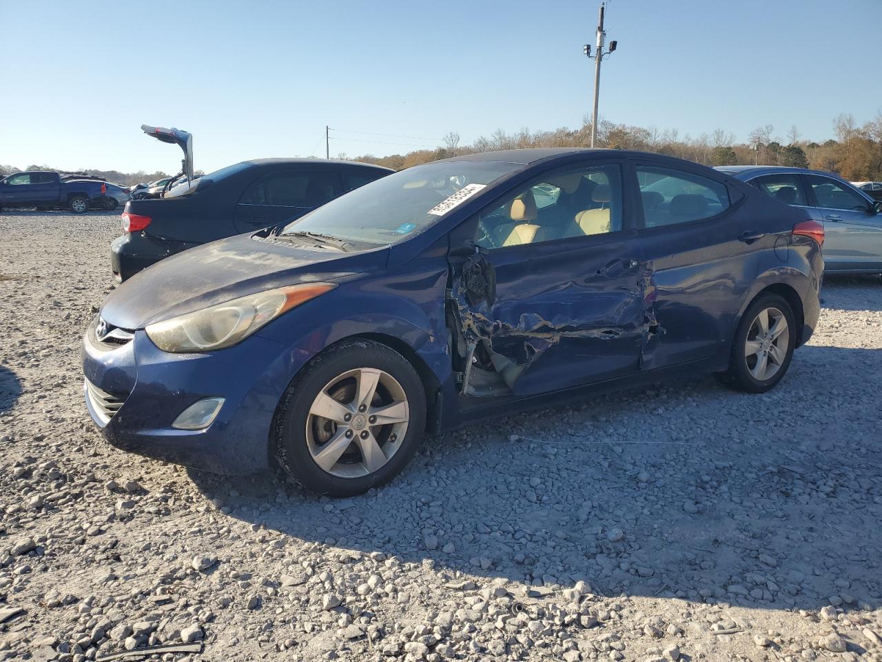 HYUNDAI ELANTRA GL 2013
