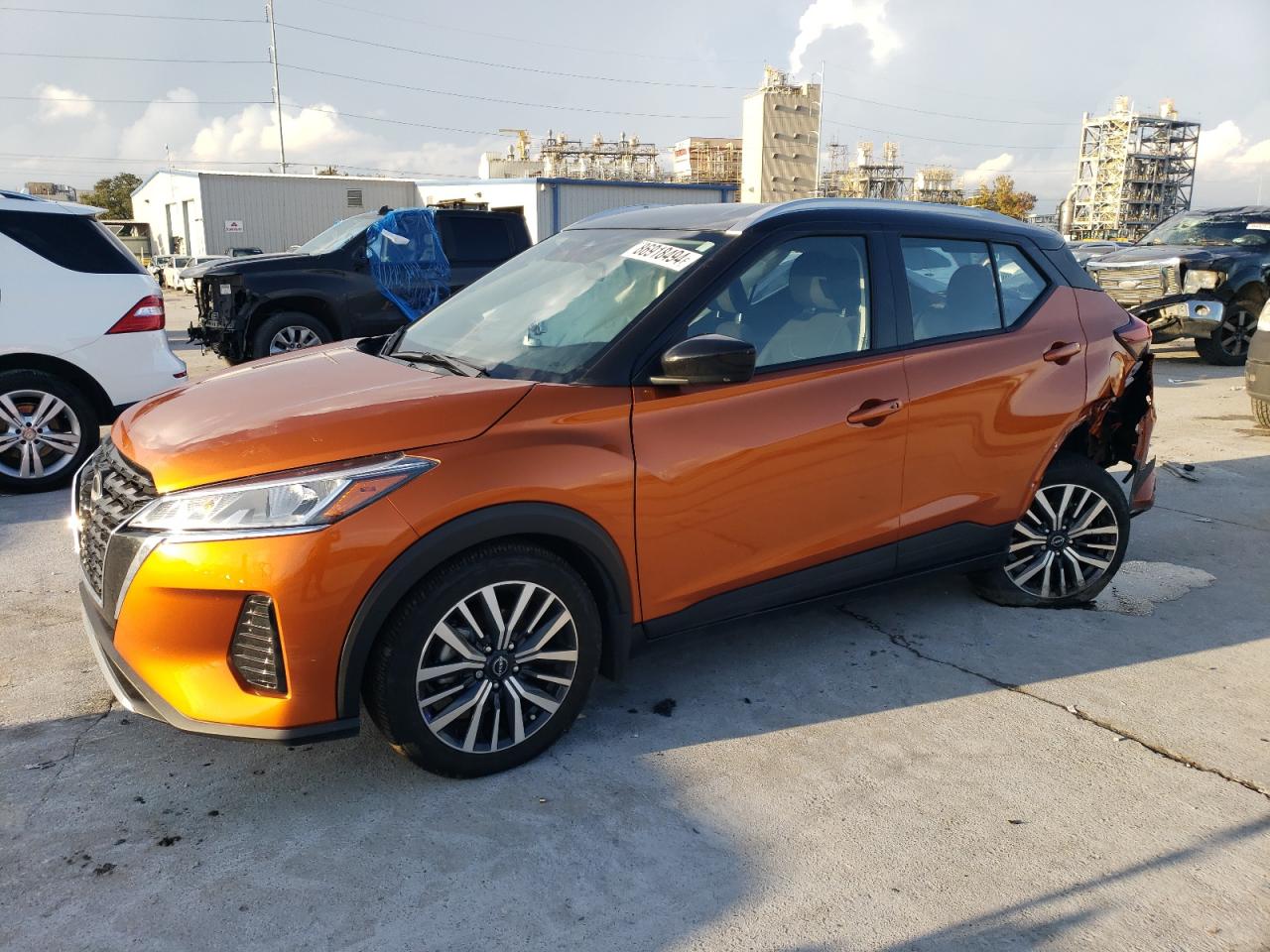 NISSAN KICKS 2023