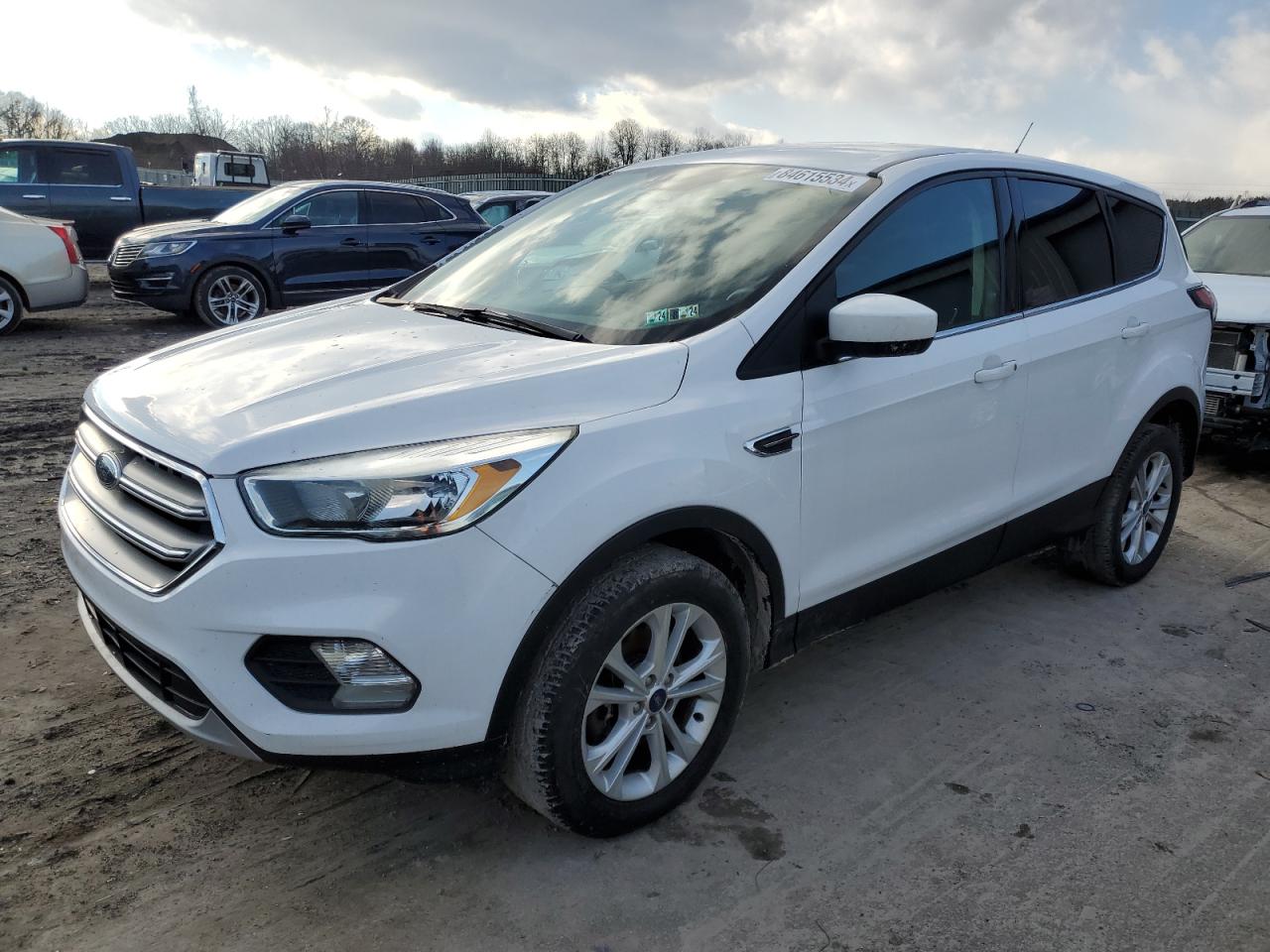 FORD ESCAPE SE 2017