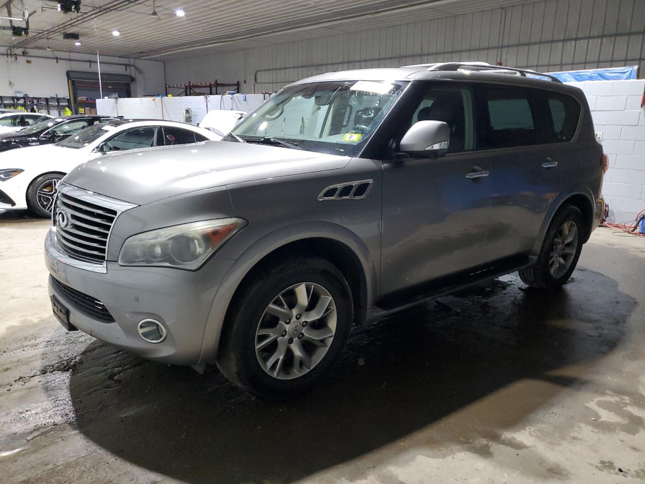 INFINITI QX56 2012