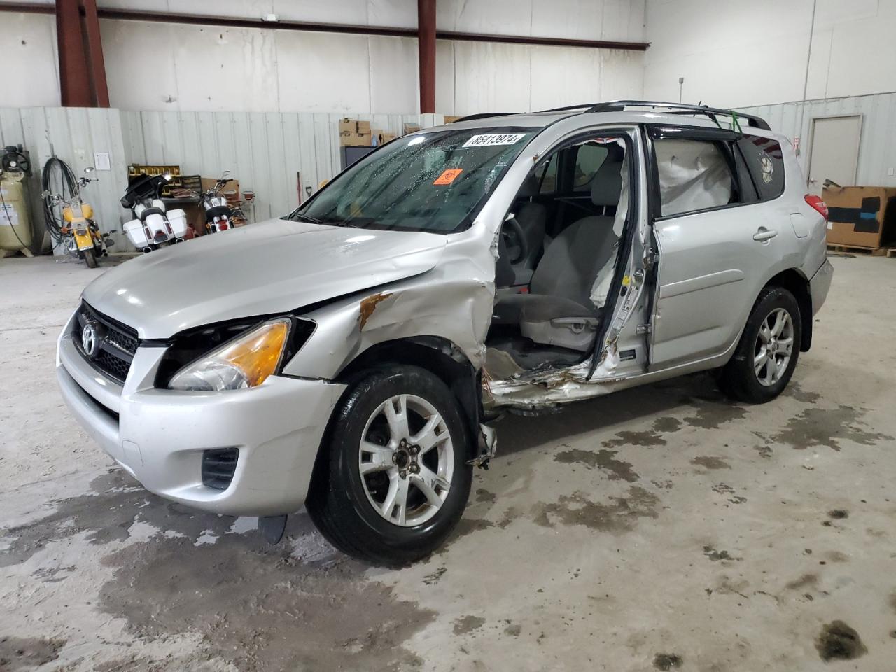 TOYOTA RAV4 2011
