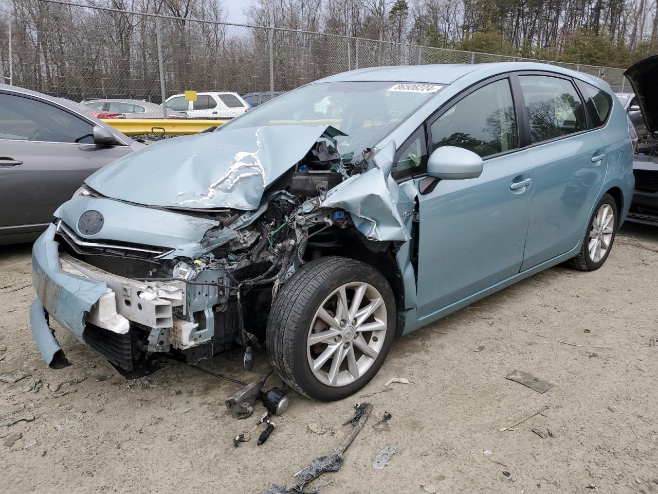 TOYOTA PRIUS V 2014