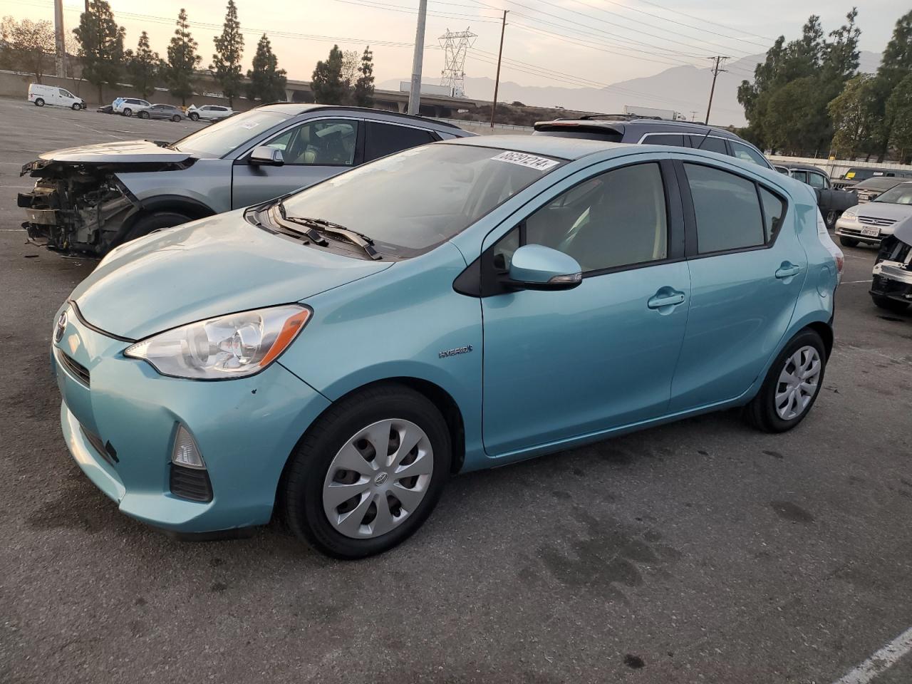 TOYOTA PRIUS C 2012