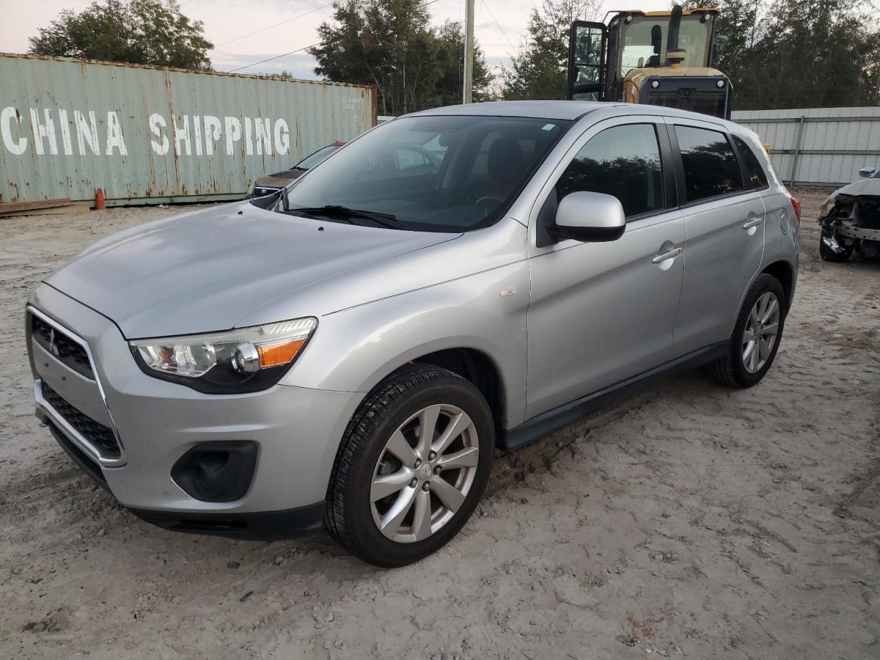 MITSUBISHI OUTLANDER 2013