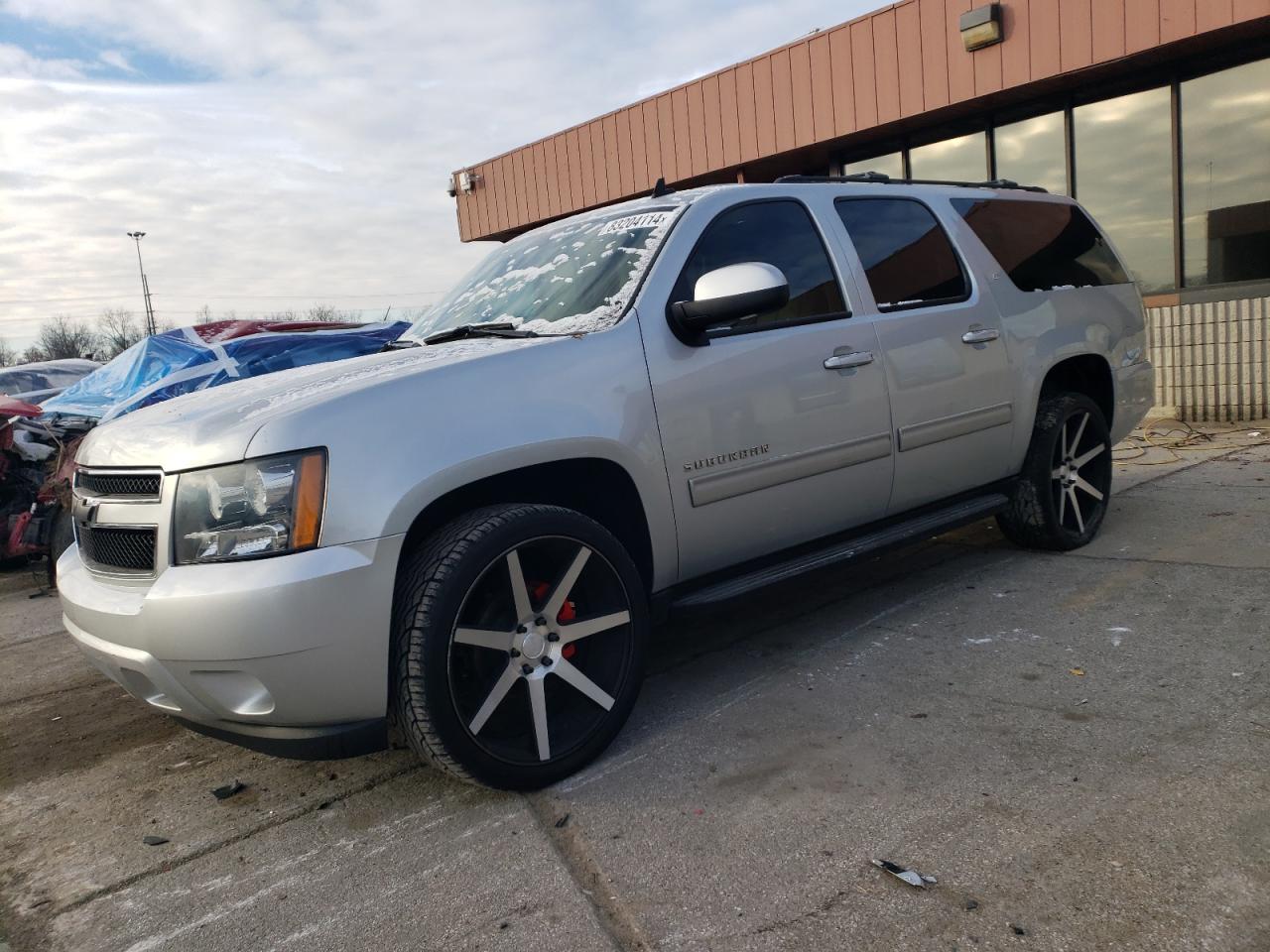 CHEVROLET SUBURBAN K 2013