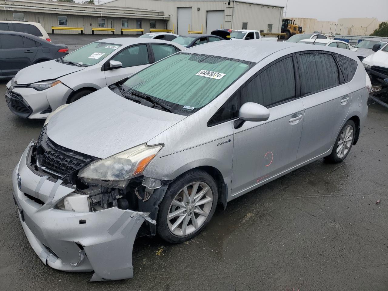 TOYOTA PRIUS V 2012