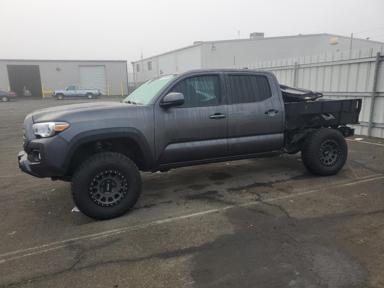TOYOTA TACOMA DOU 2023