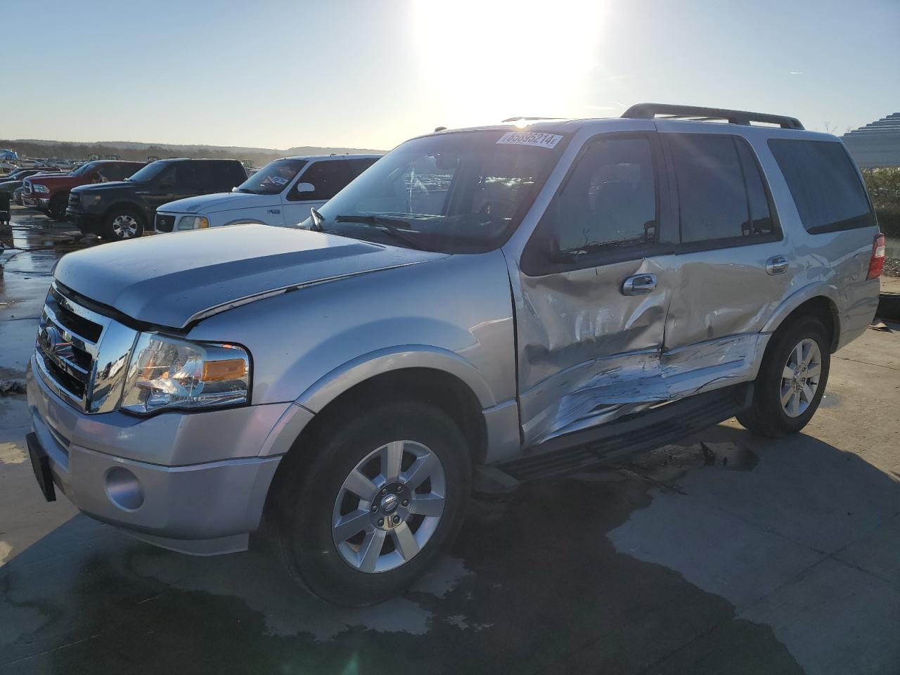 FORD EXPEDITION 2010