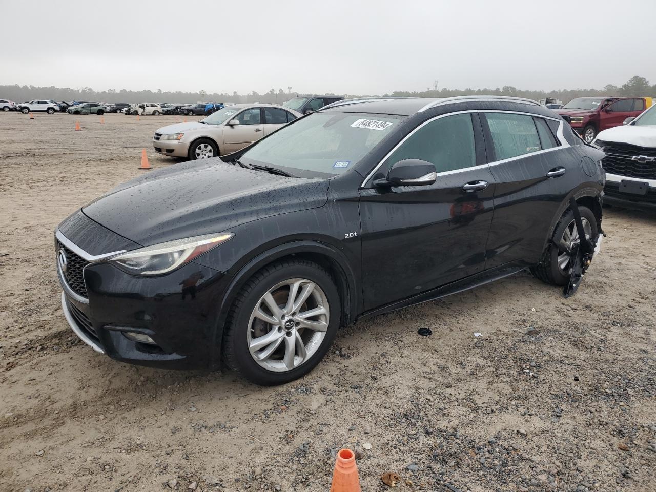 INFINITI QX30 BASE 2017