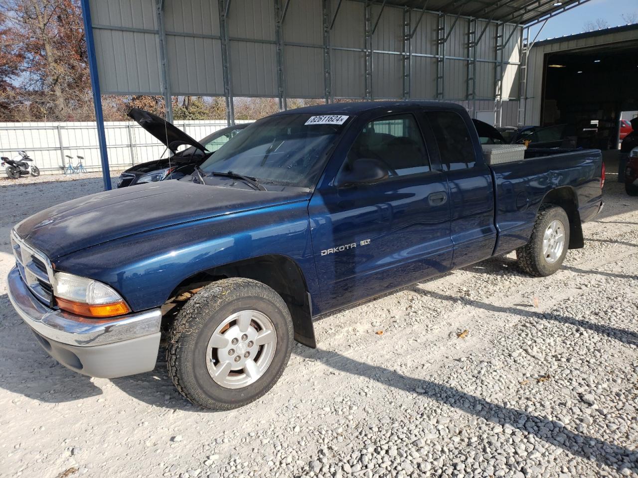 DODGE DAKOTA 2001