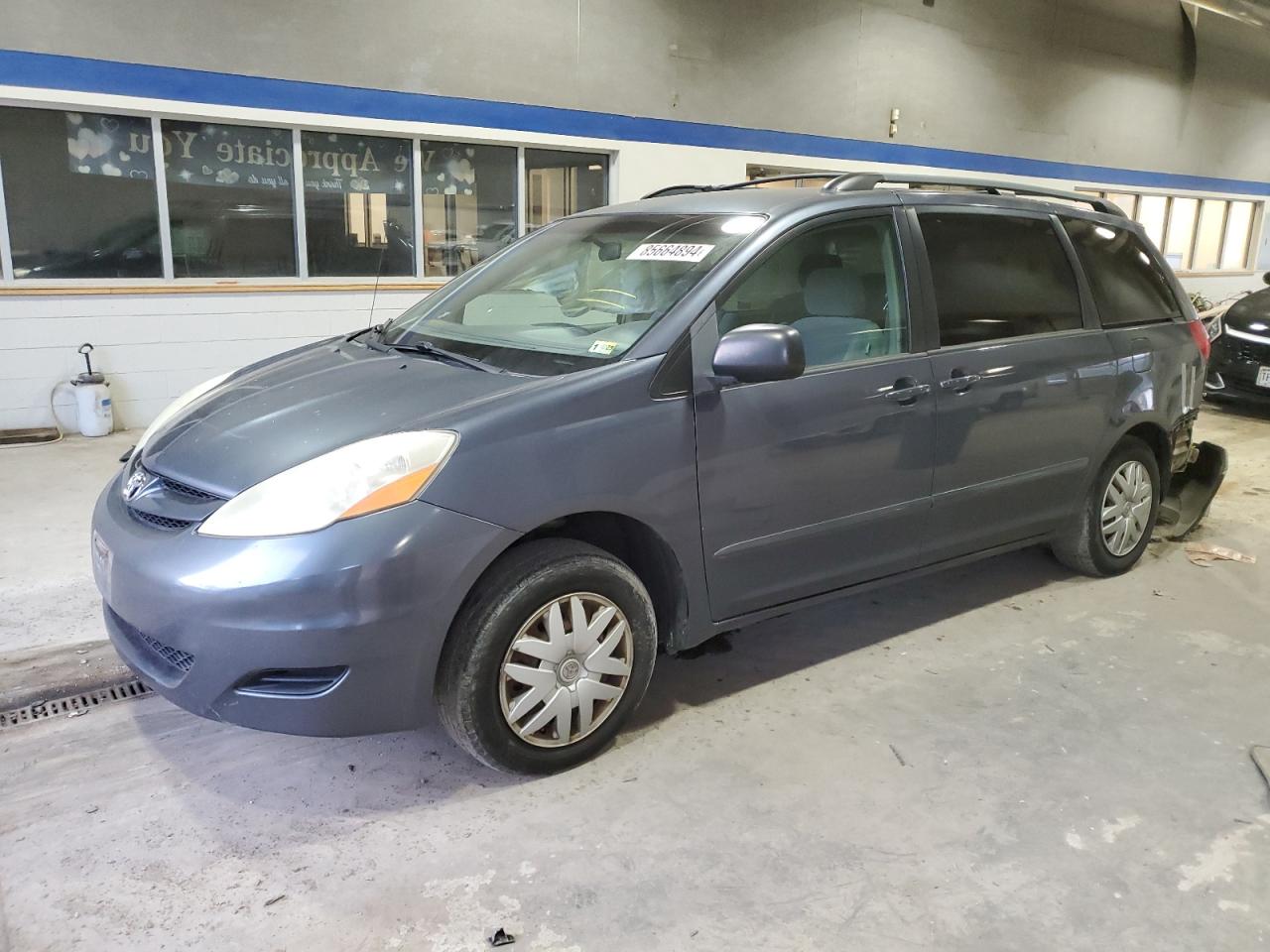 TOYOTA SIENNA CE 2006
