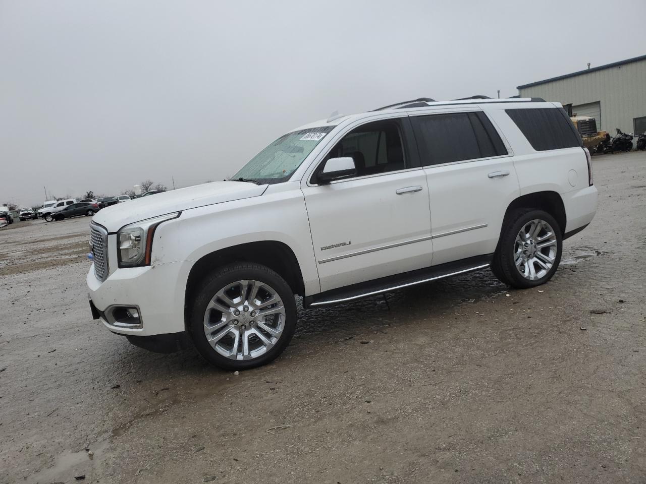 GMC YUKON DENA 2016