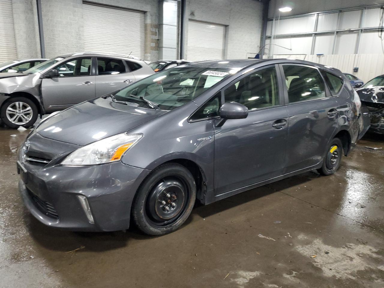 TOYOTA PRIUS V 2012