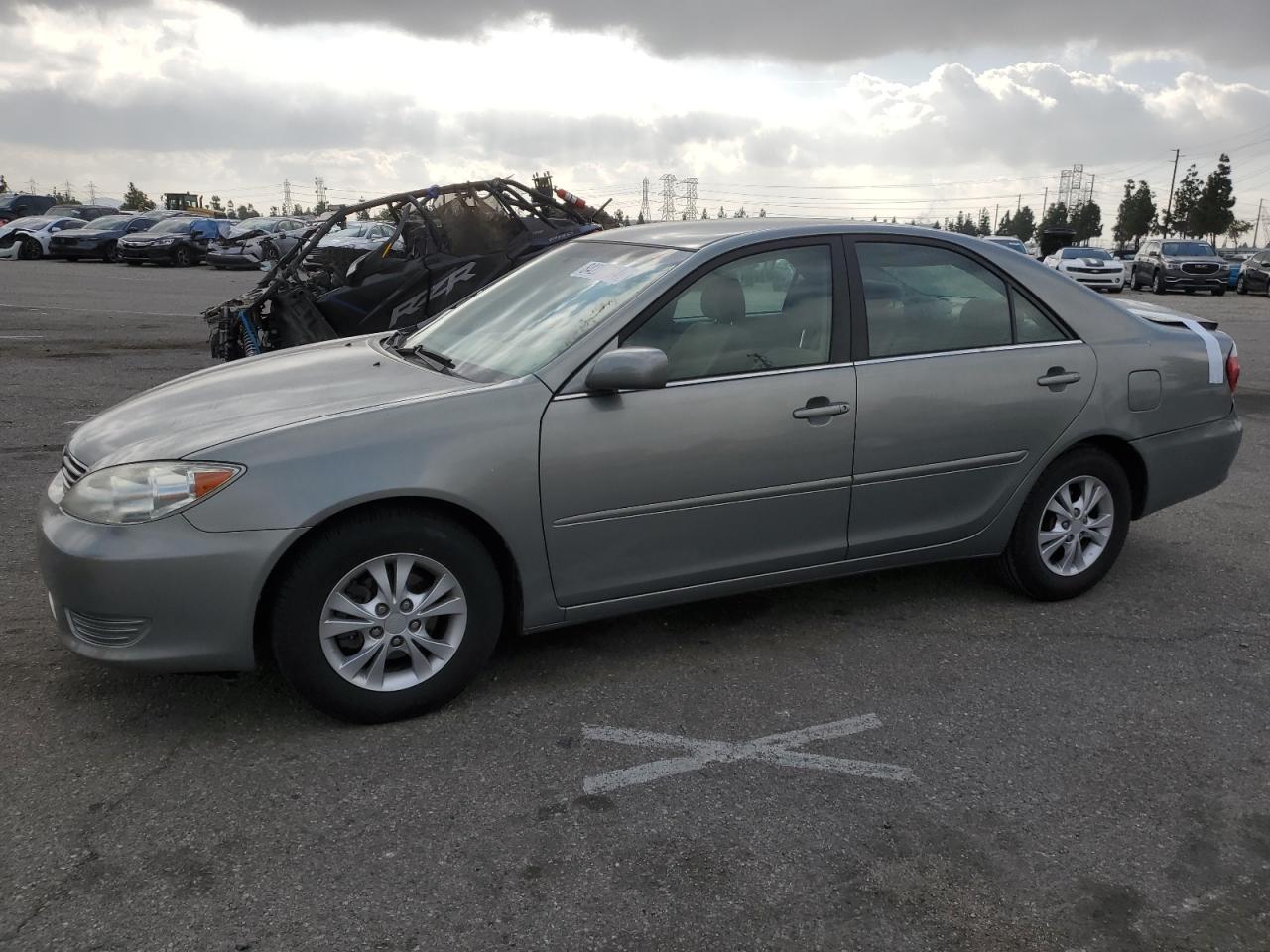 TOYOTA CAMRY LE 2005