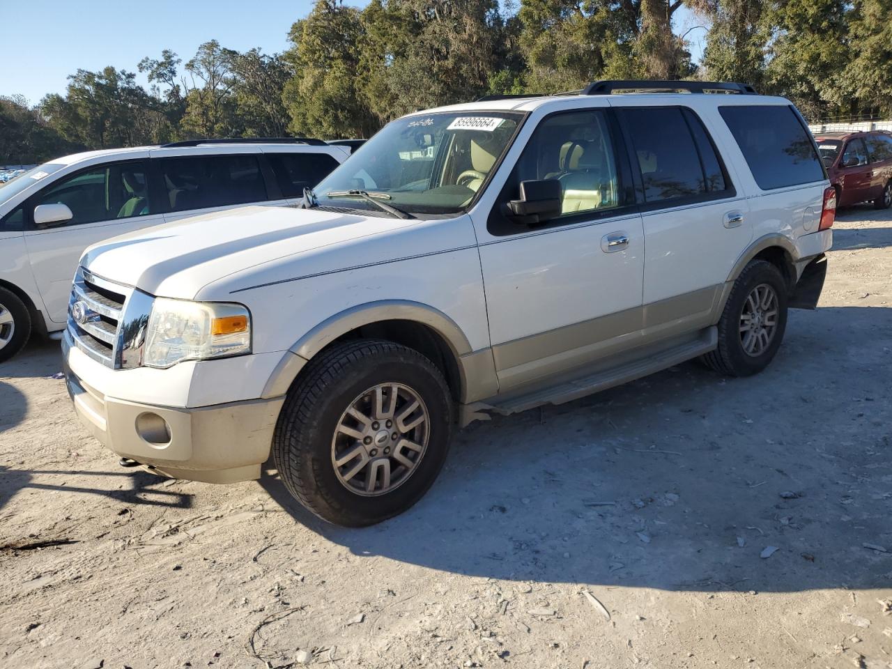 FORD EXPEDITION 2010