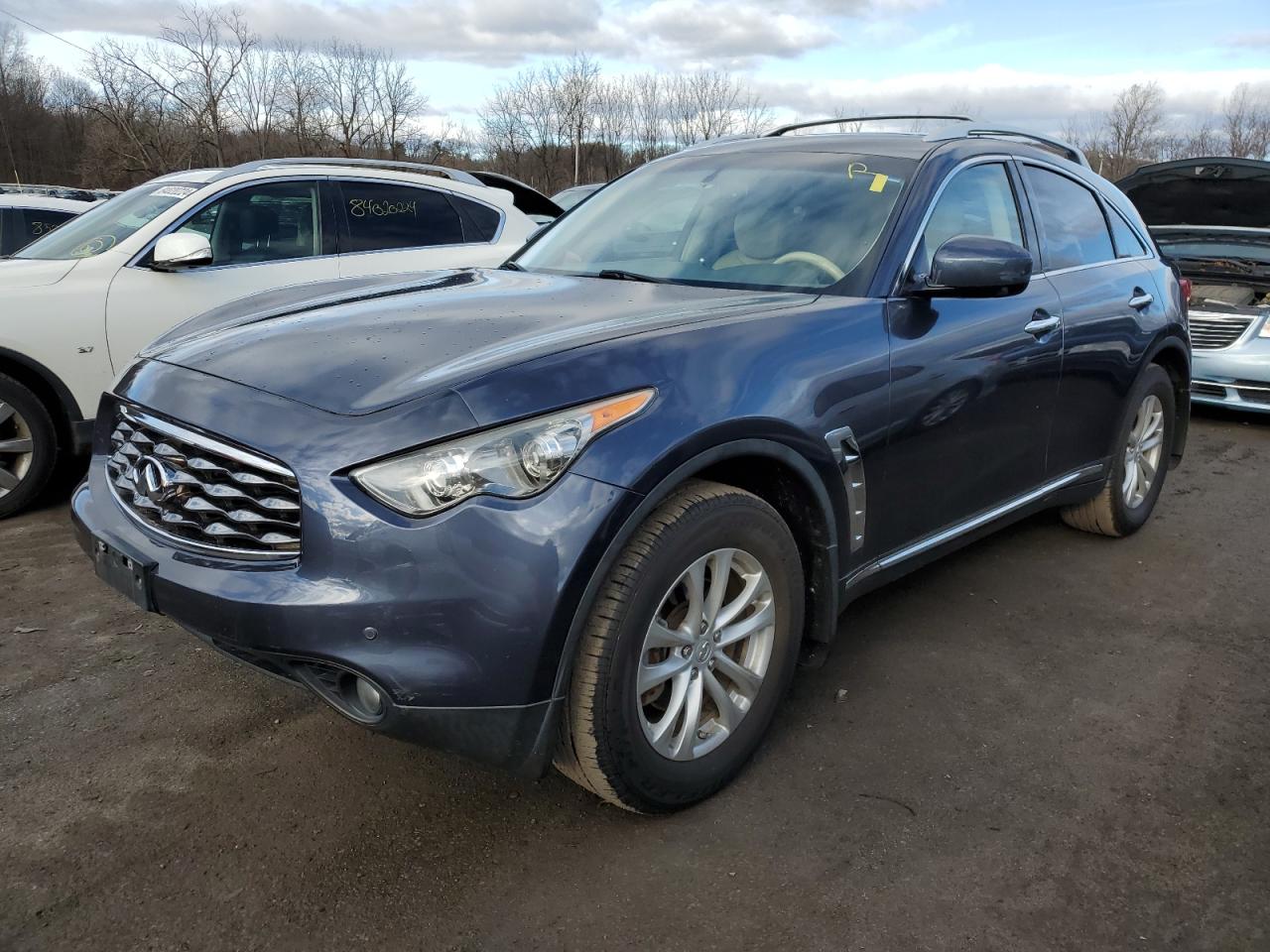 INFINITI FX35 2011