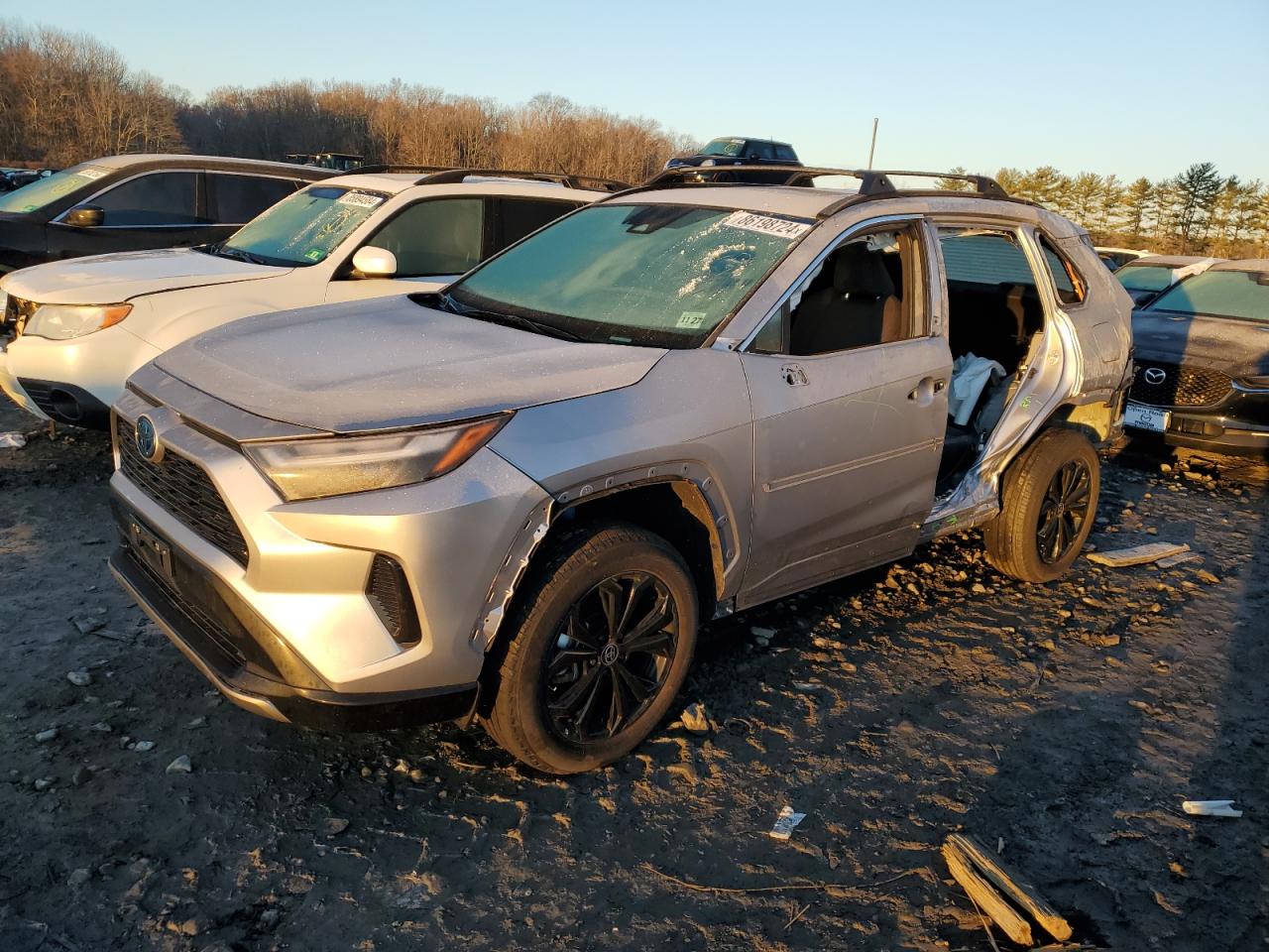 TOYOTA RAV4 SE 2022