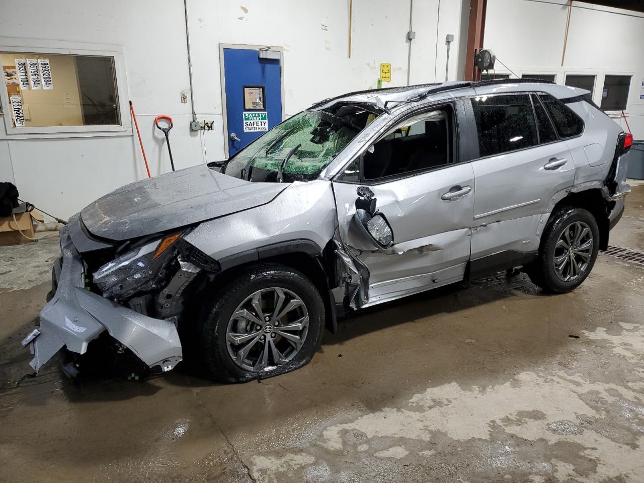 TOYOTA RAV4 XLE P 2024