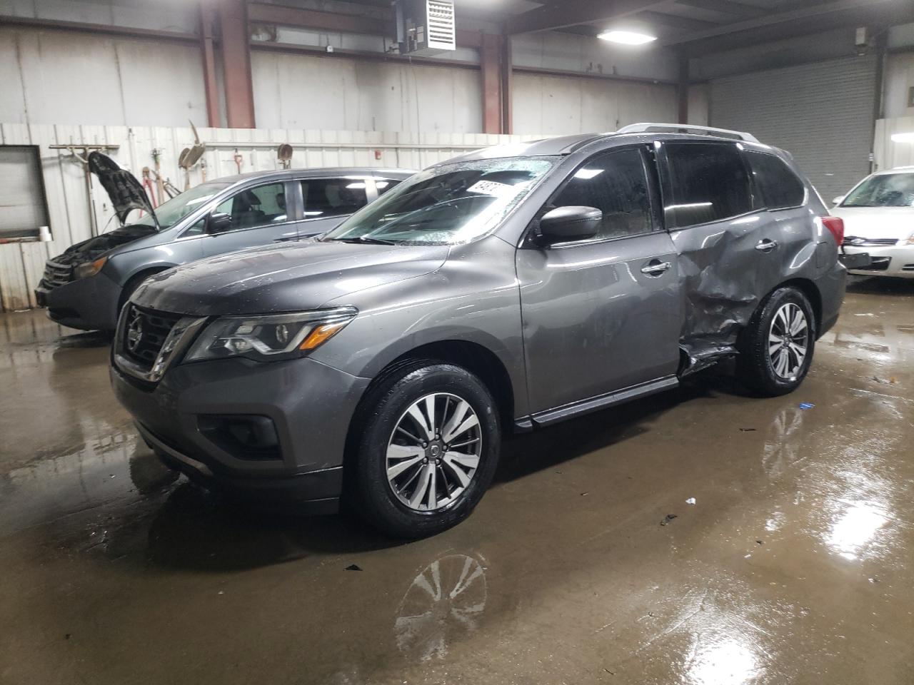 NISSAN PATHFINDER 2019
