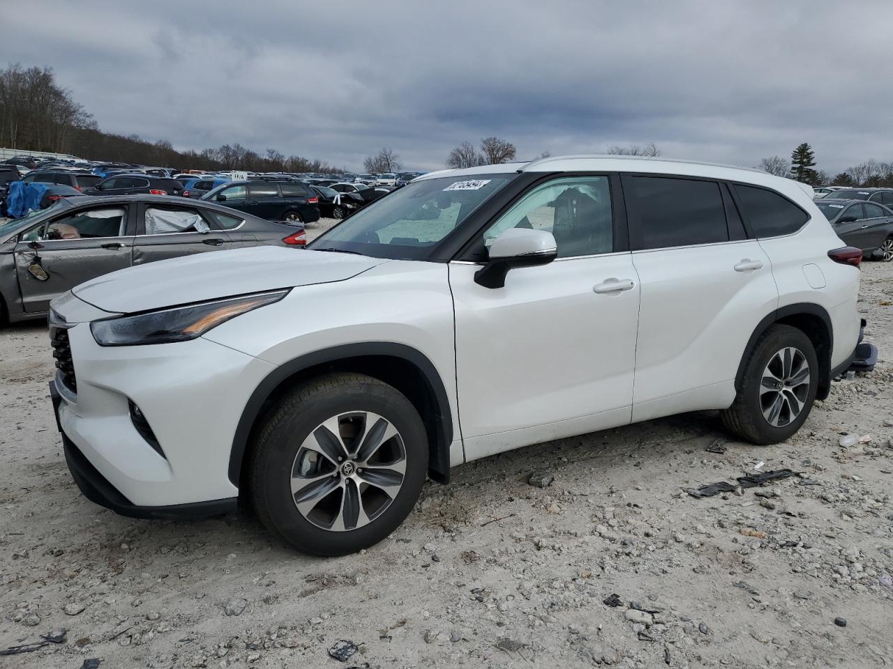 TOYOTA HIGHLANDER 2024
