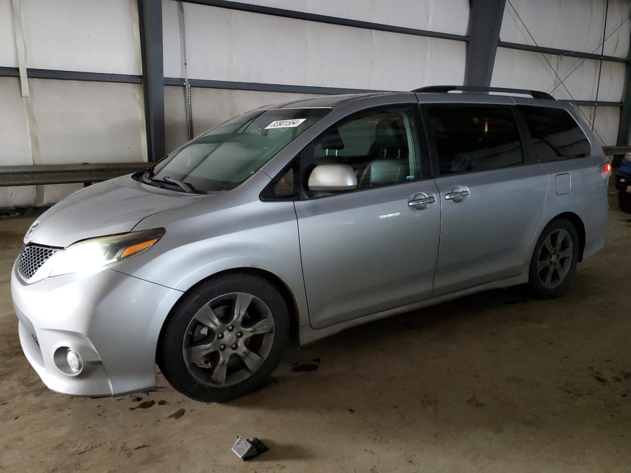 TOYOTA SIENNA SPO 2015