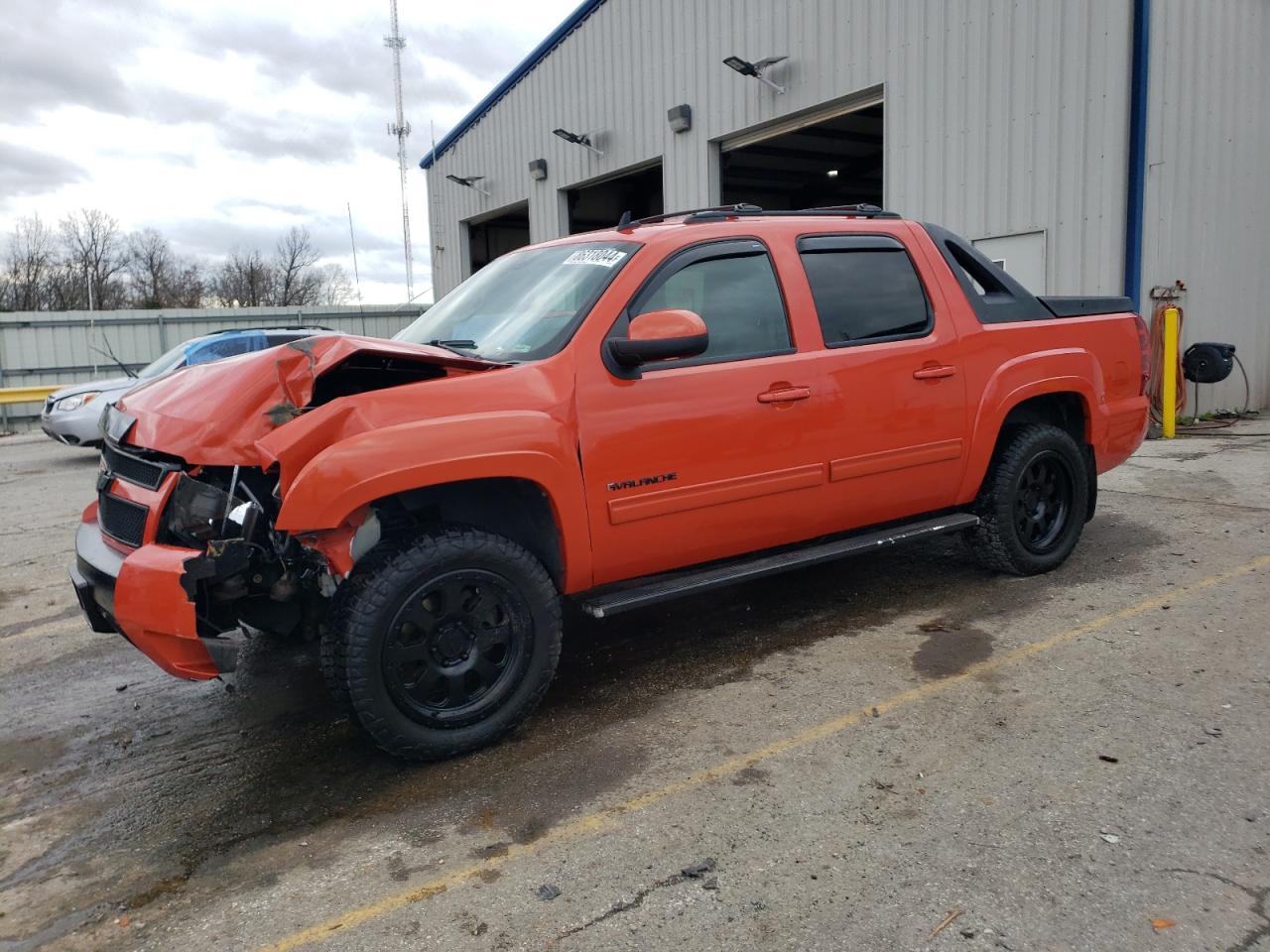 CHEVROLET AVALANCHE 2011