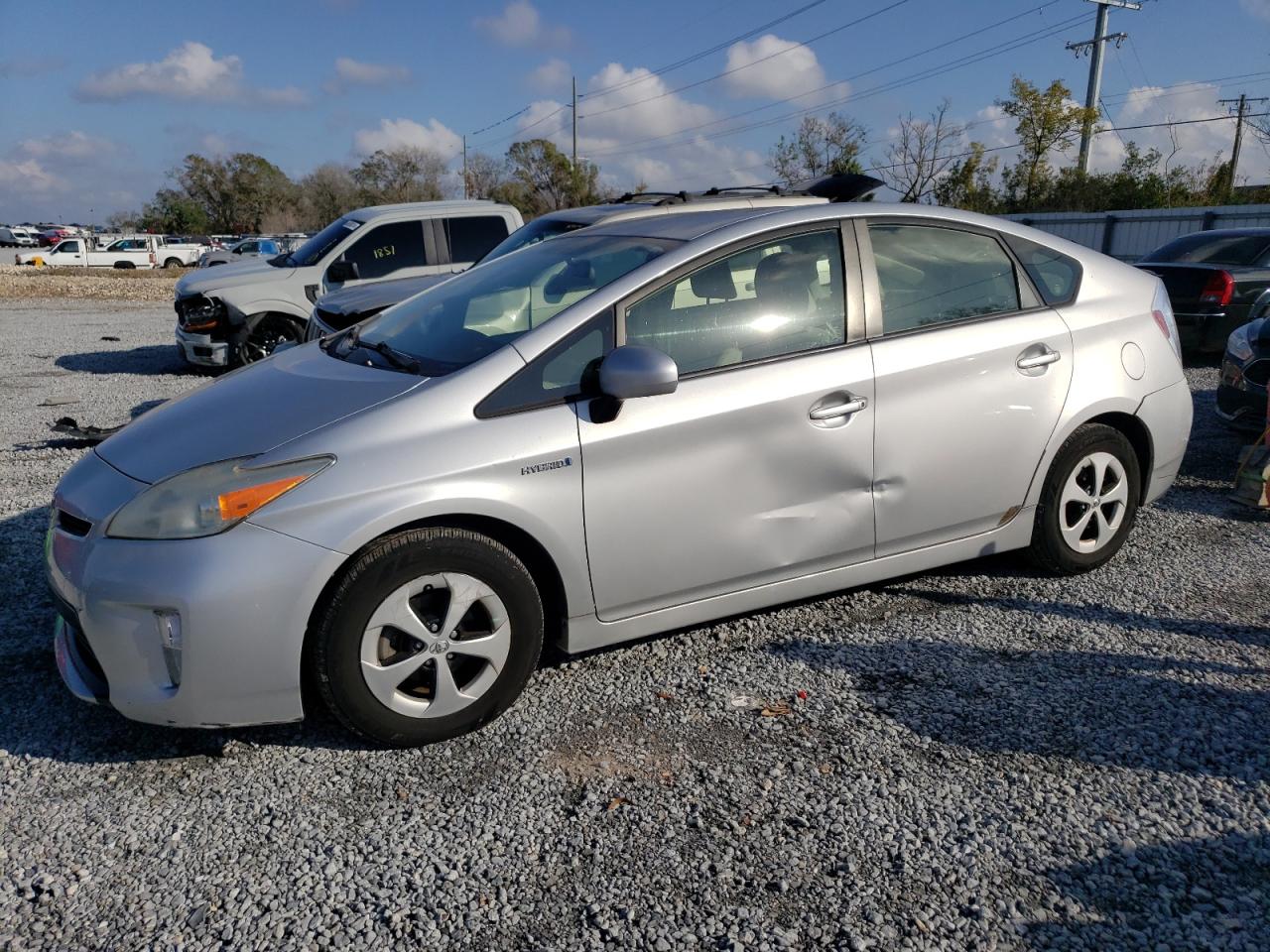 TOYOTA PRIUS 2013