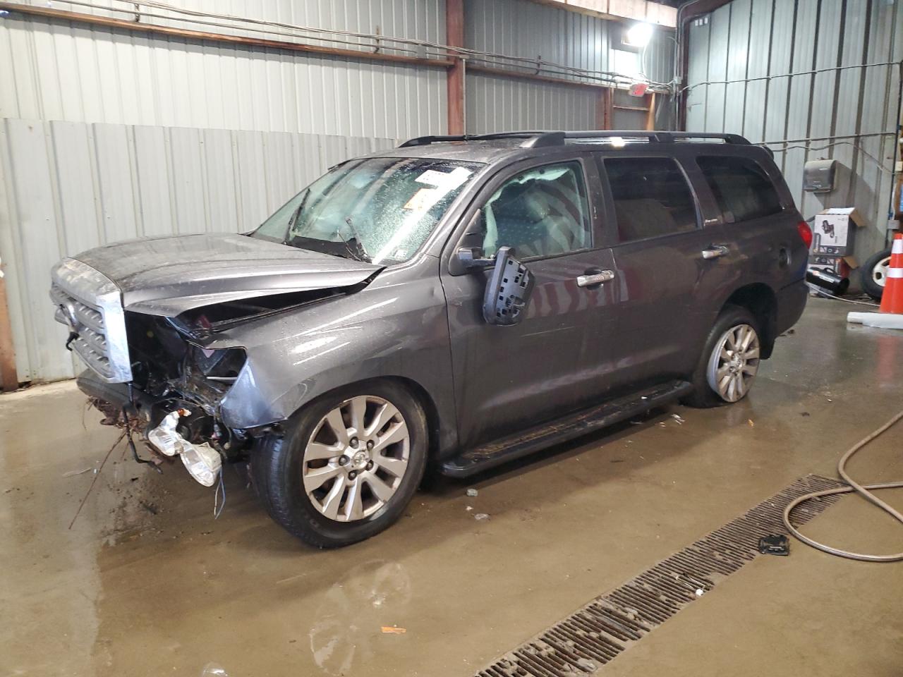 TOYOTA SEQUOIA PL 2016