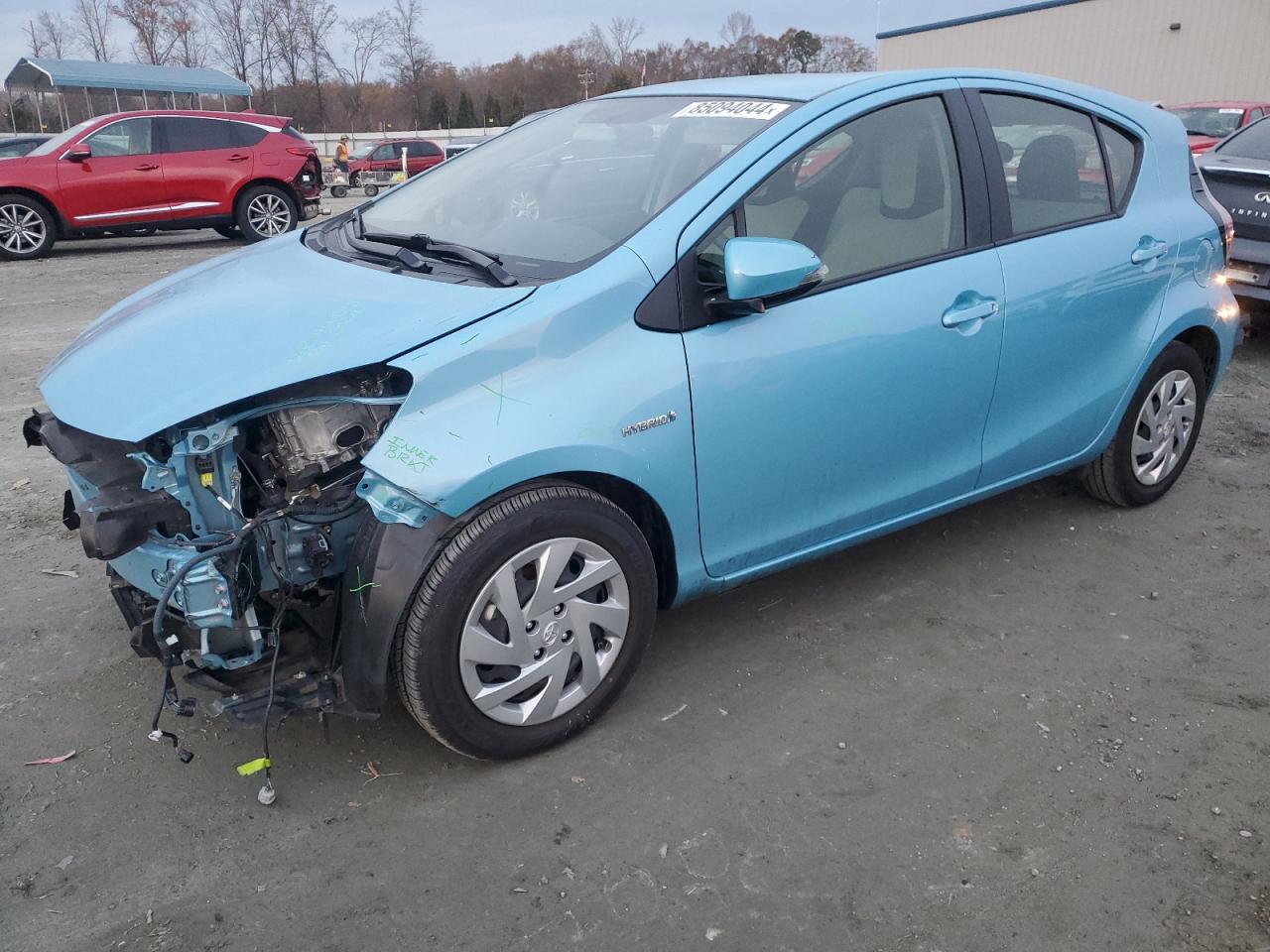 TOYOTA PRIUS C 2015