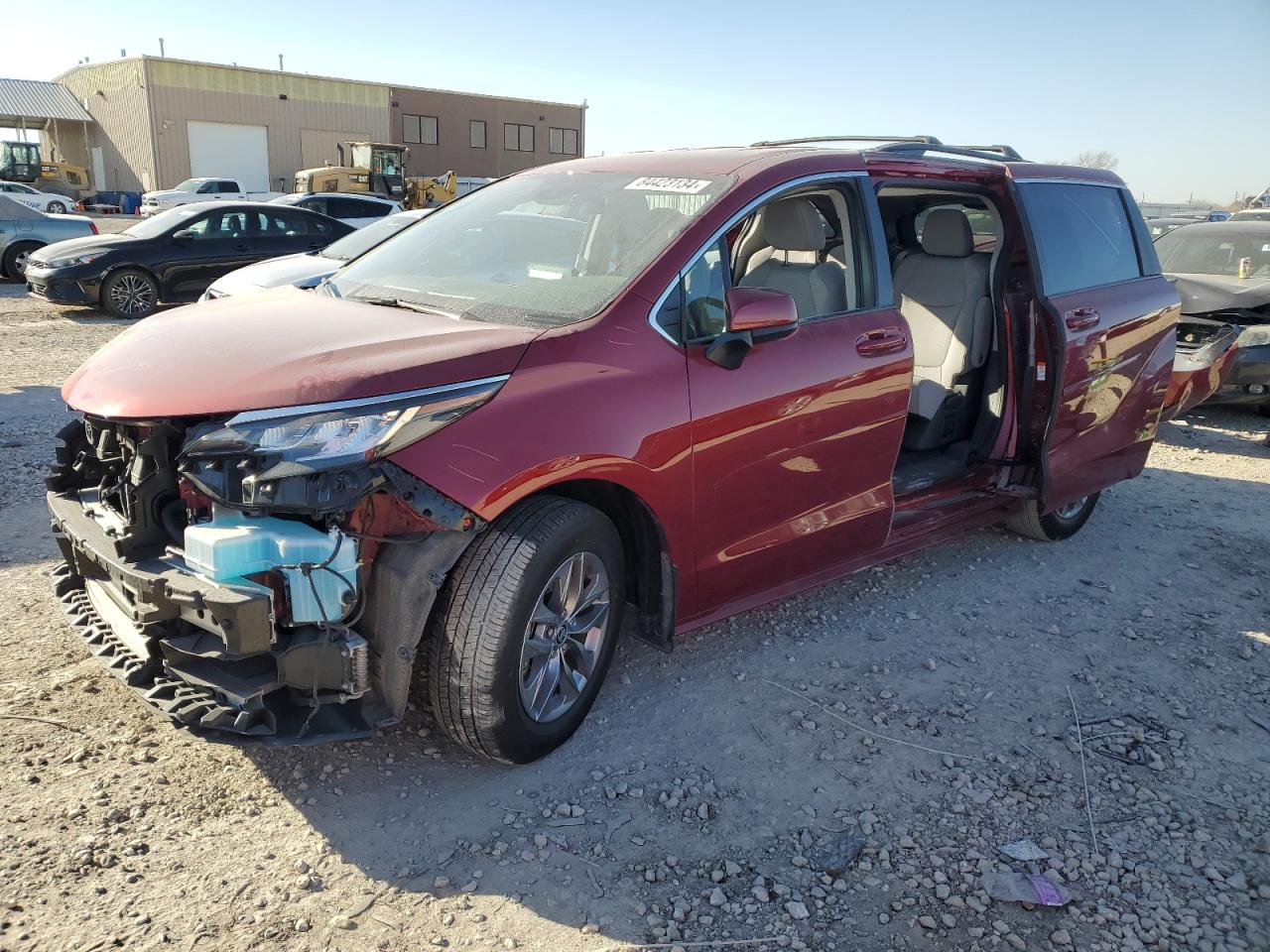 TOYOTA SIENNA LE 2023