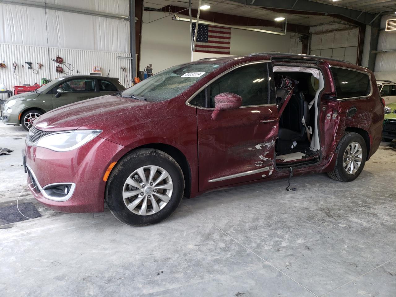 CHRYSLER PACIFICA T 2018