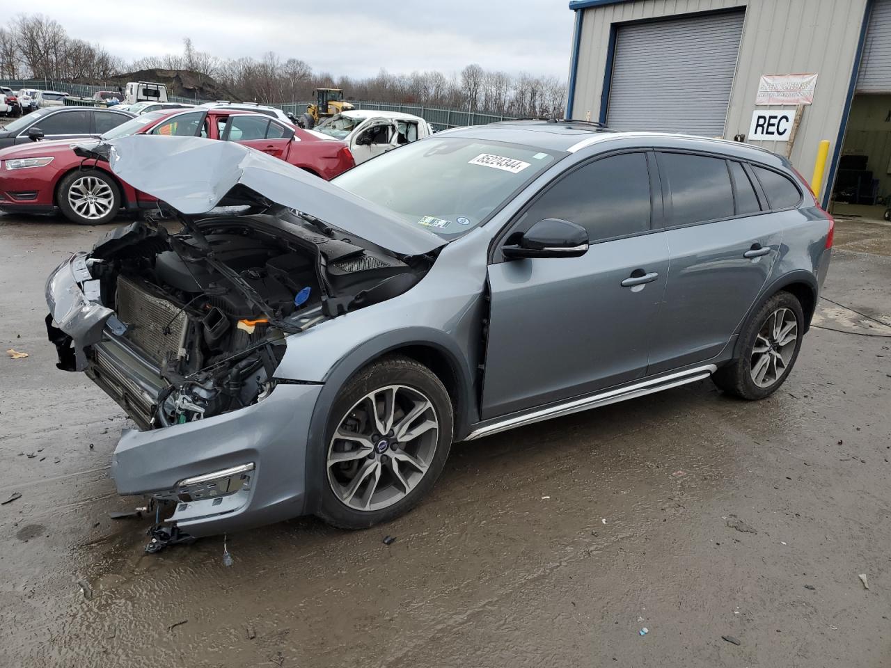 VOLVO V60 CROSS 2017