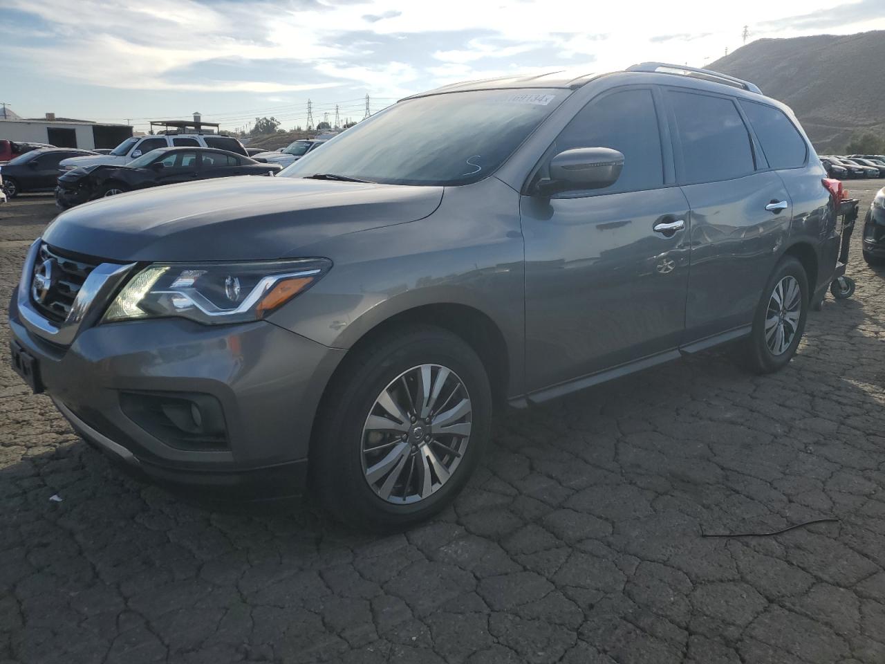 NISSAN PATHFINDER 2020