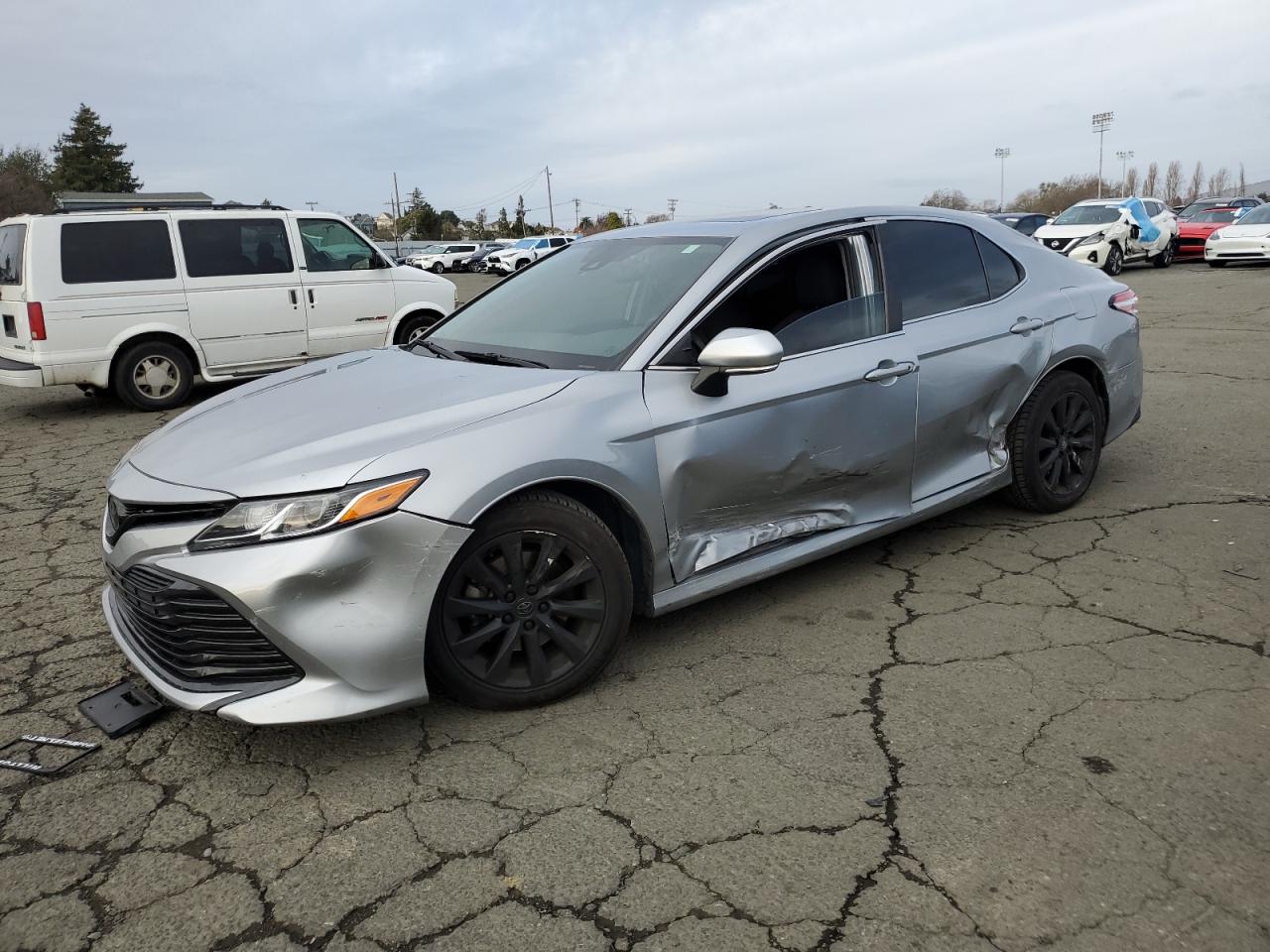 TOYOTA CAMRY LE 2020