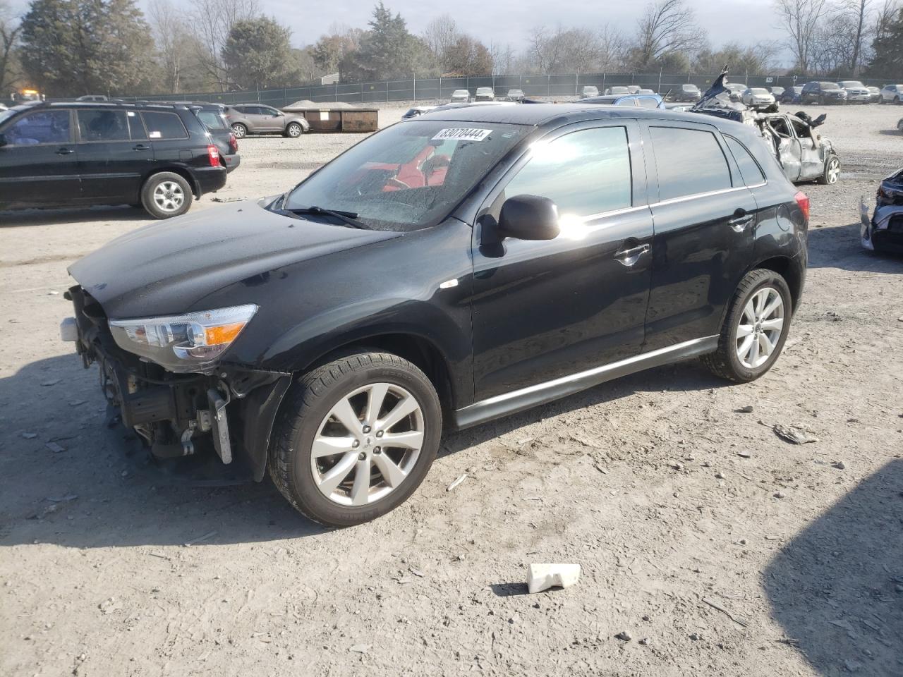 MITSUBISHI OUTLANDER 2015