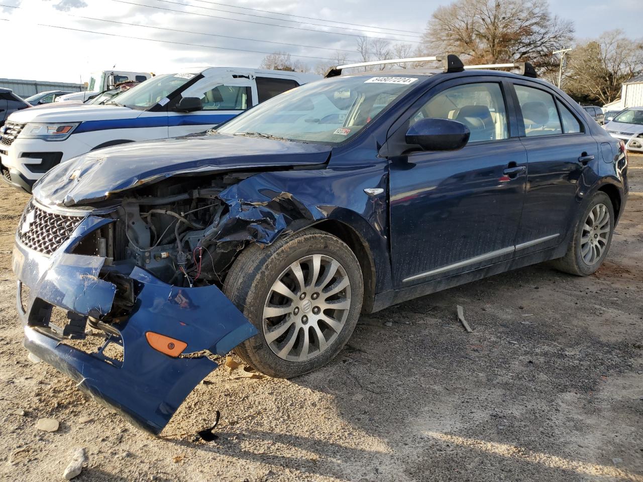 SUZUKI KIZASHI SE 2013