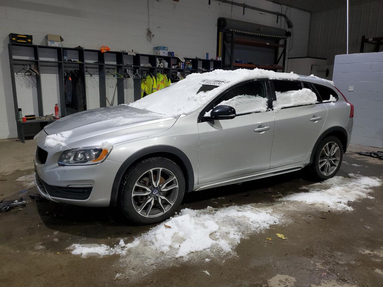 VOLVO V60 CROSS 2018