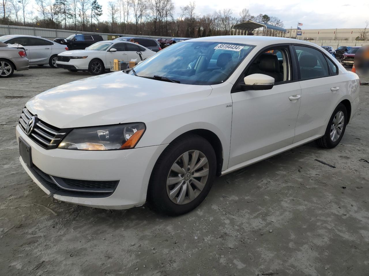 VOLKSWAGEN PASSAT S 2015