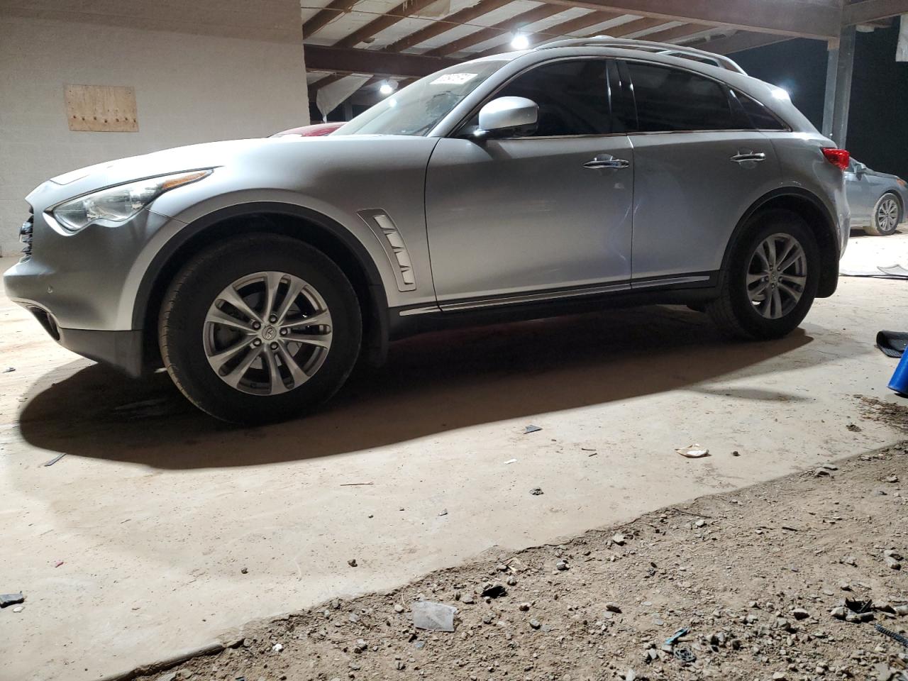 INFINITI FX35 2010