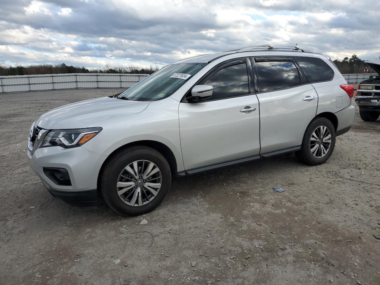 NISSAN PATHFINDER 2018