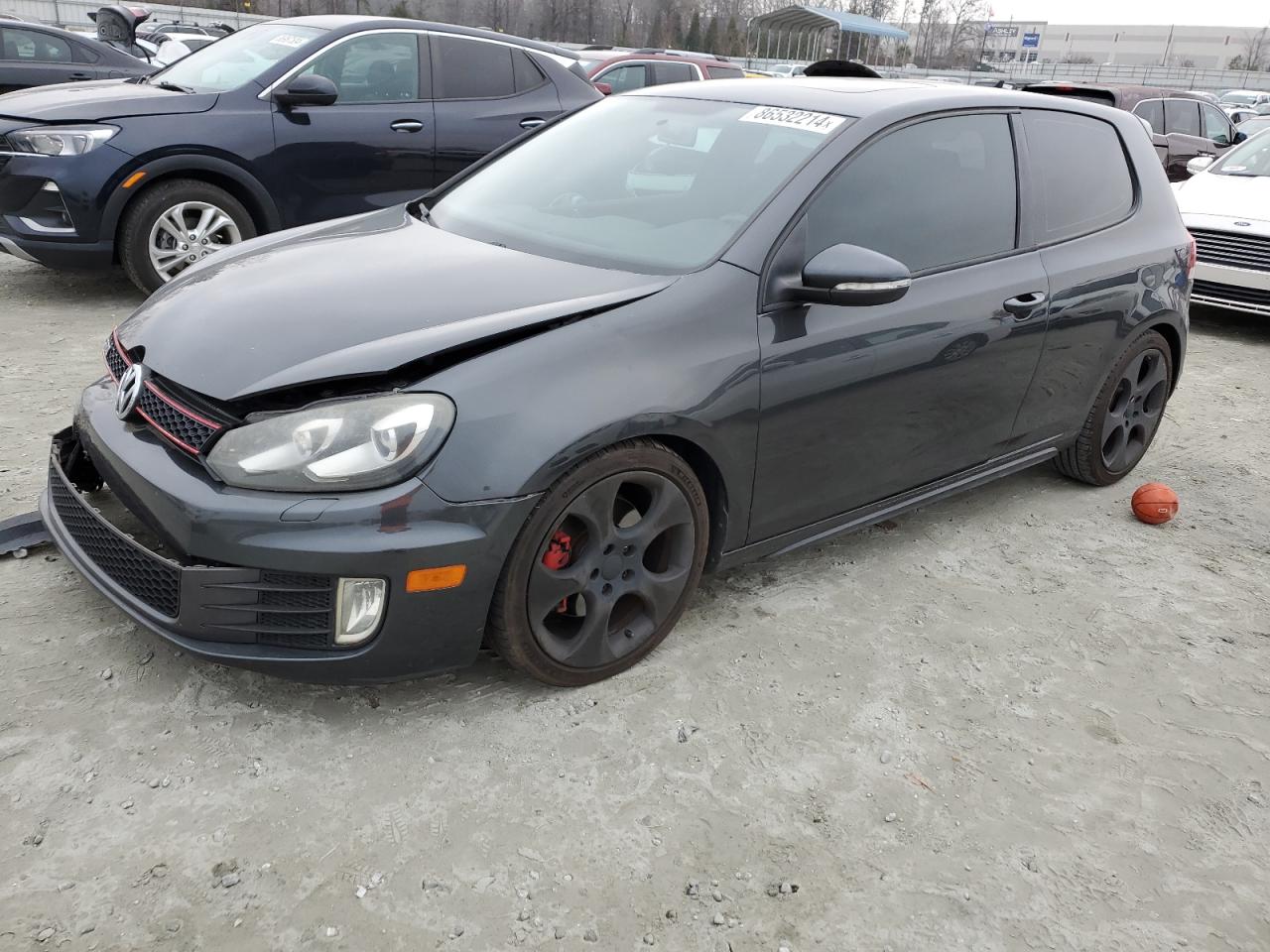 VOLKSWAGEN GTI 2011