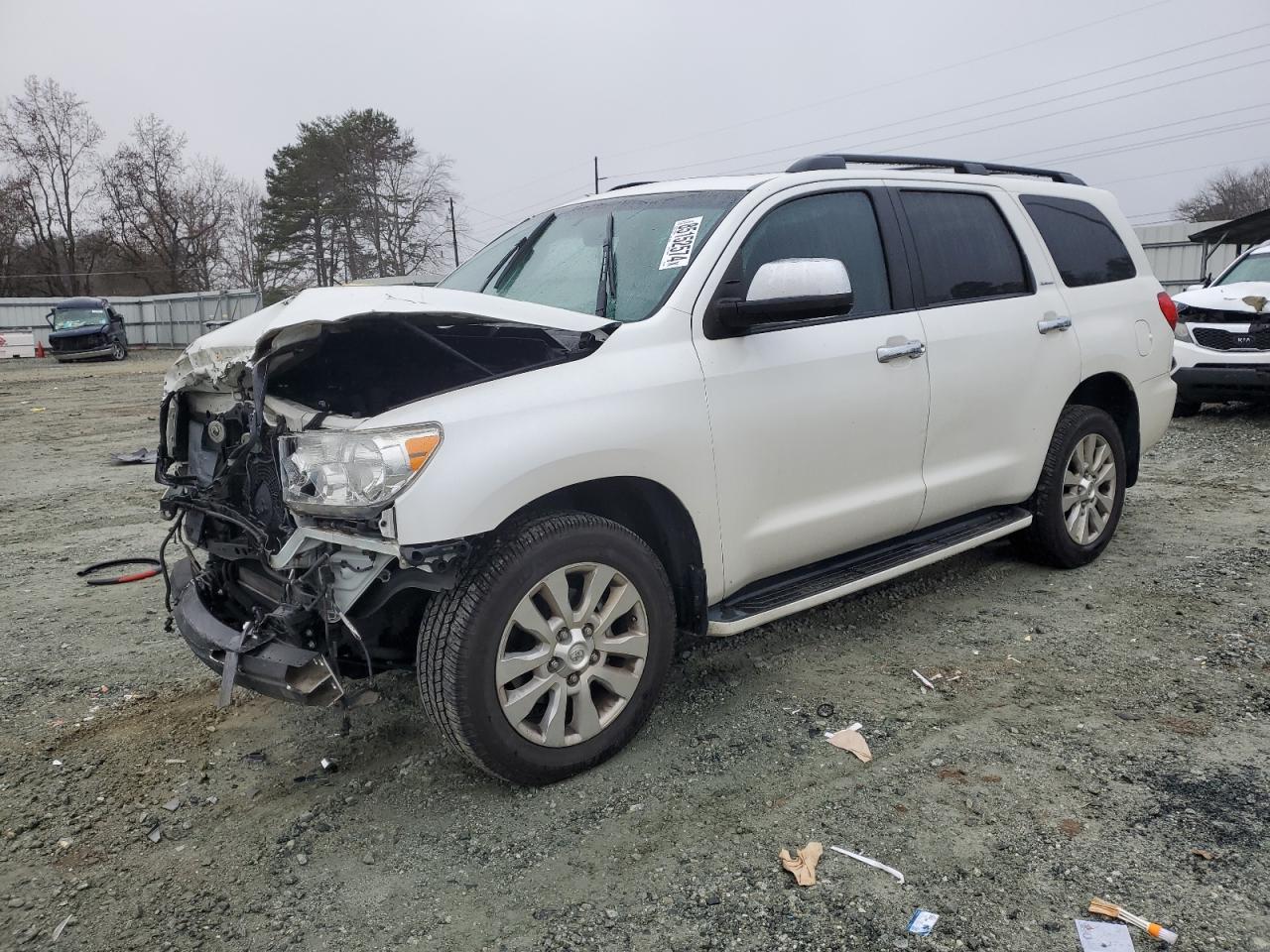 TOYOTA SEQUOIA PL 2016