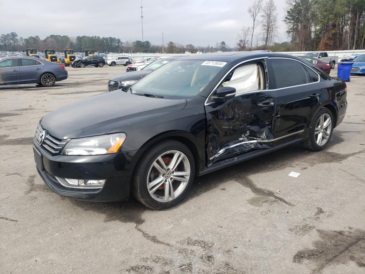 VOLKSWAGEN PASSAT SE 2015