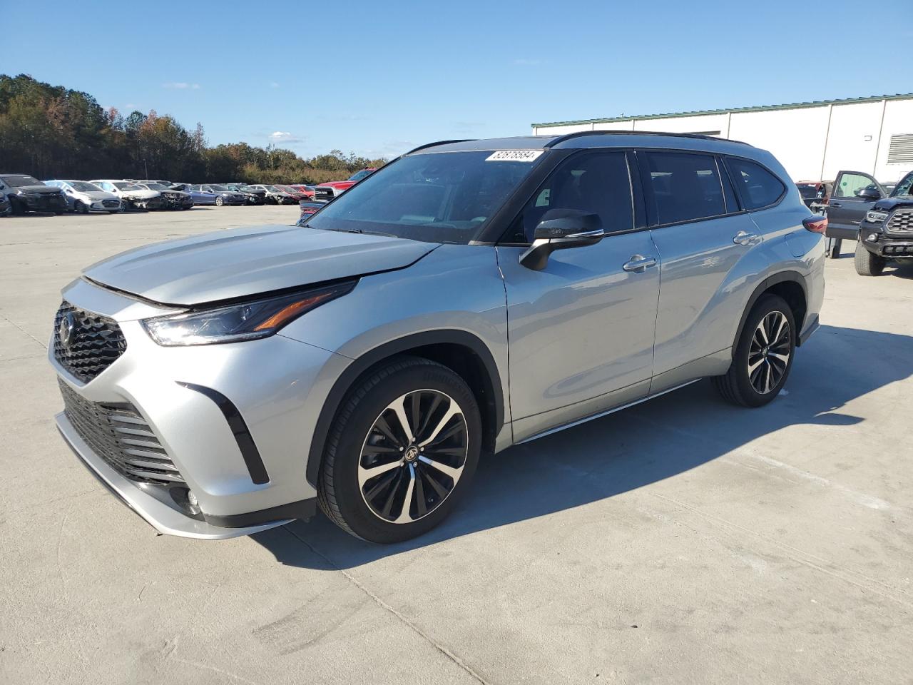 TOYOTA HIGHLANDER 2022