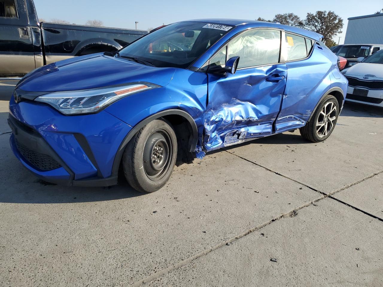 TOYOTA C-HR XLE 2020