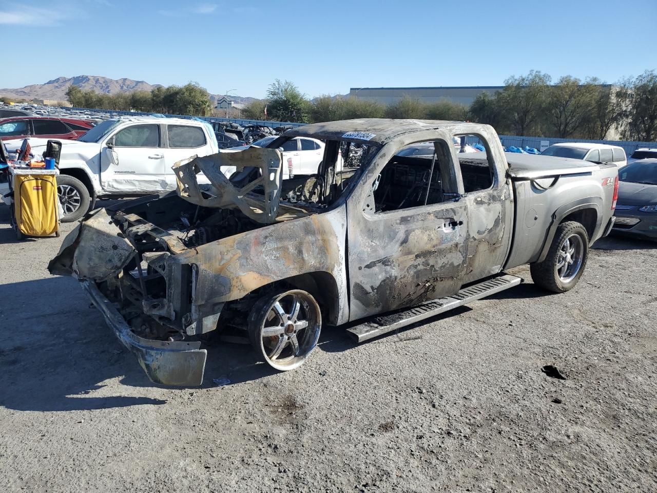 GMC SIERRA K15 2013